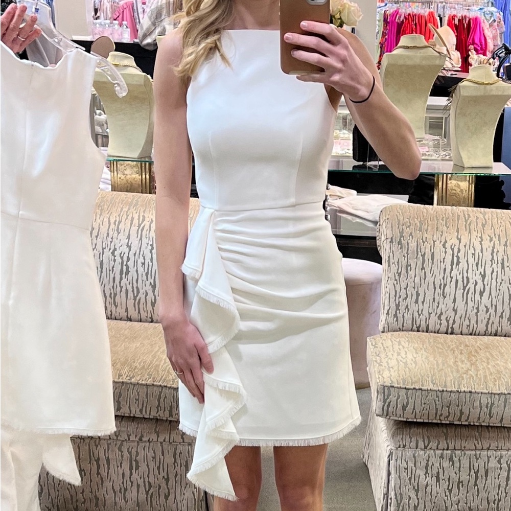 Beautifully fitting white dress